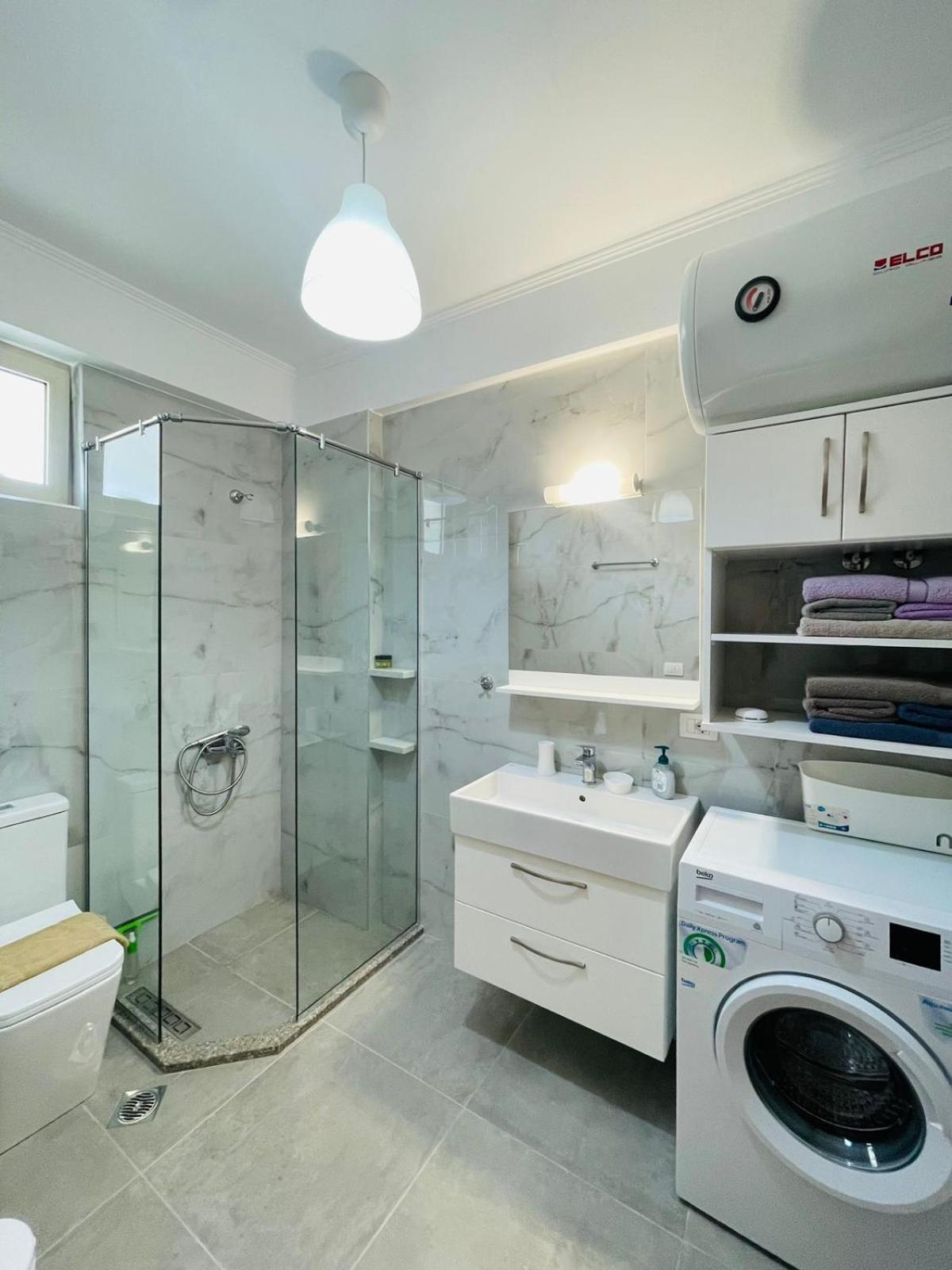 Menikos Apartments Химара Номер фото